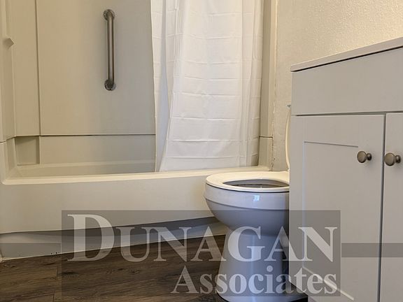 5th image of 921 Franklin St #8