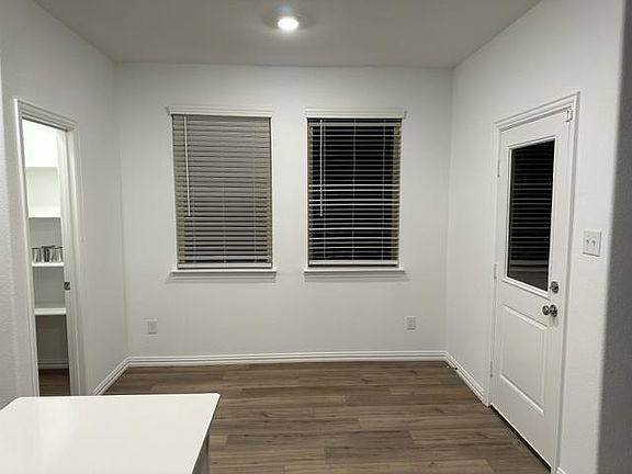 3rd image of 9821 Wild Prairie Way