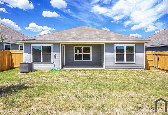 2nd image of 1460 Sunkiss Dr