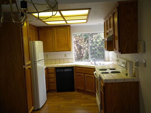 4th image of 8180 Kirkwall Ct