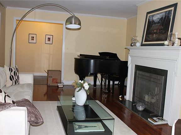 5th image of 3440 Rockhaven Cir NE
