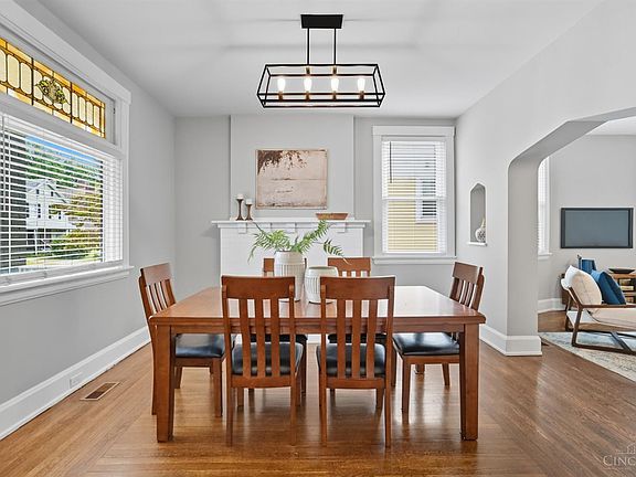 2nd image of 1915 Waverly Ave
