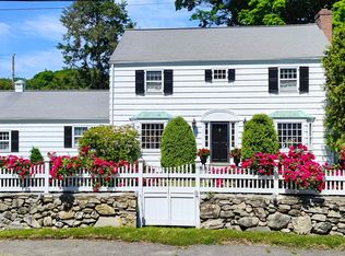 2 Stonybrook Rd, Norwalk, CT 06851