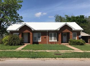 1019 Avant Ave, Clinton, OK 73601