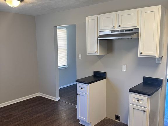 5th image of 3575 Millard Rd