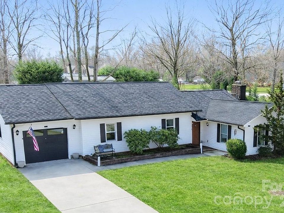 1st image of 3052 Chestnut Rd