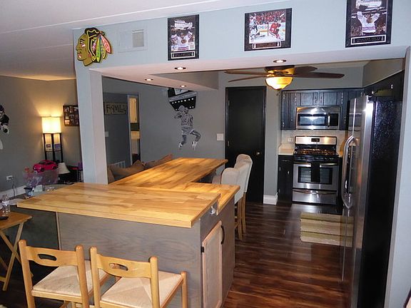 4th image of 8118 169th St APT 2E