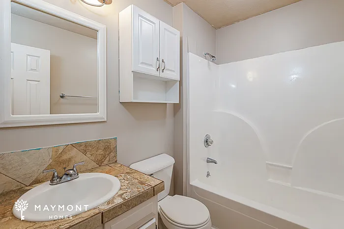 2038 Red Oak Dr — Photo 12