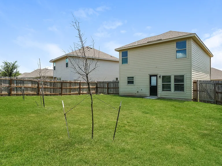 9351 Evening Shade Ct — Photo 5