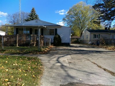 3710 Branch Rd, Flint, MI, 48506