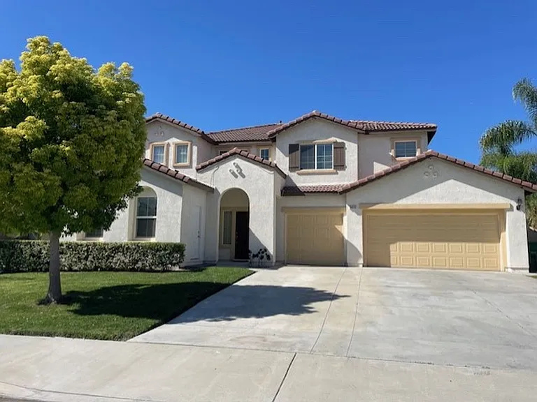 5875 Larry Dean St — Photo 1