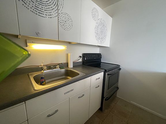 5th image of 2400 N Lakeview Ave APT 815