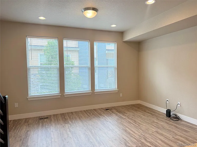 6753 S Tempe Ct — Photo 6