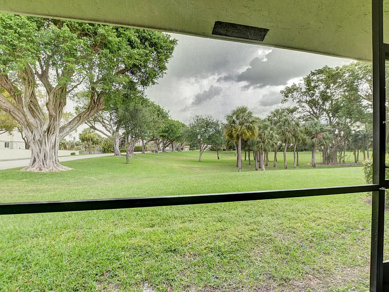 499 Hardwood Pl #H-29 — Photo 25