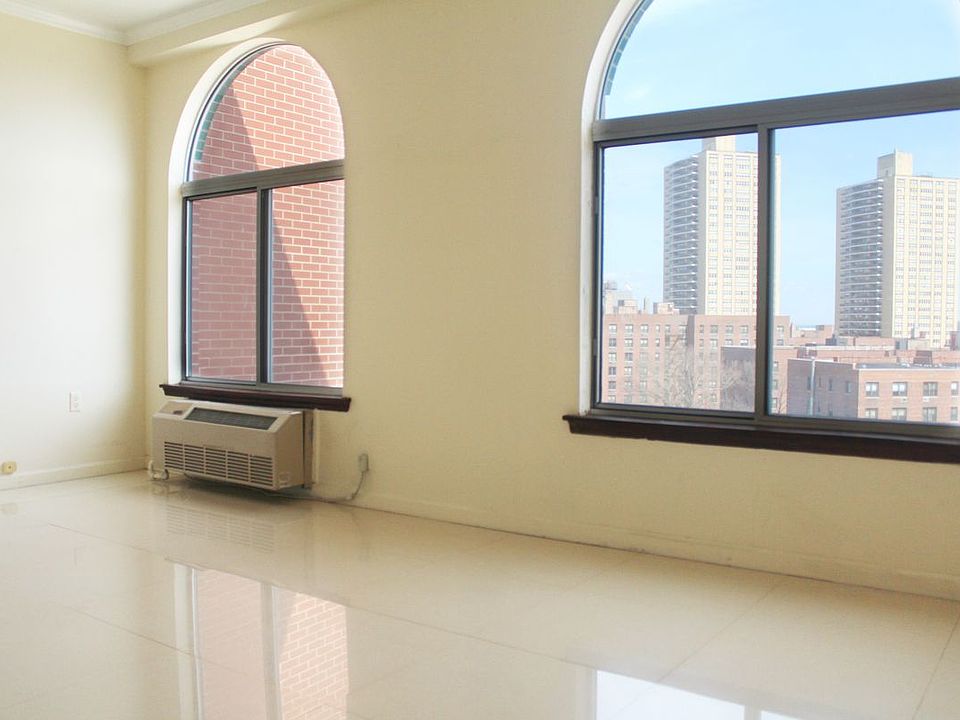 1st image of 10210 Queens Blvd APT 802