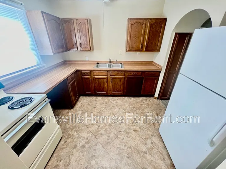 6501 Uebelhack Rd #J — Photo 3