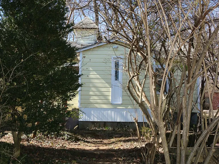 123 S University Ave — Photo 18