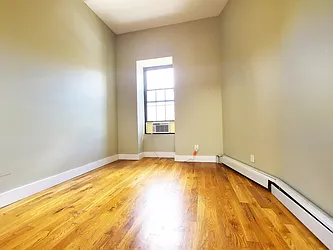 Rented by Rentall Group Inc