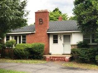 345 N Hardin St, Southern Pines, NC 28387