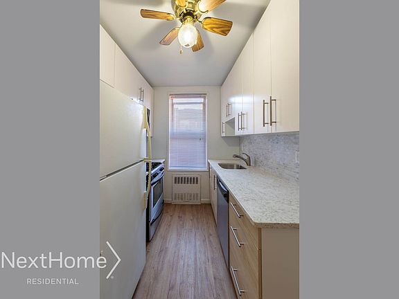 5th image of 14220 84th Dr #7E