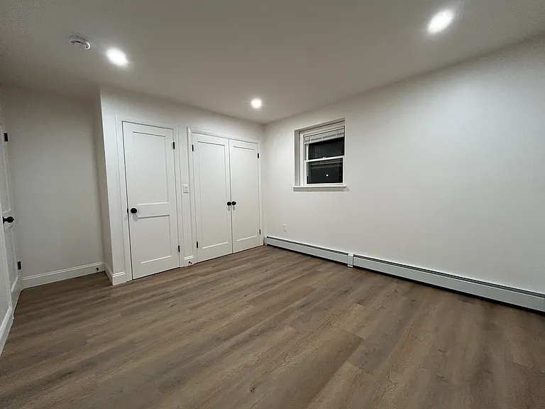 787 Admiral St #1 — Photo 25