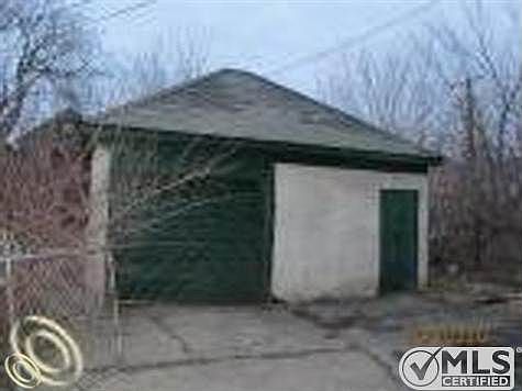 2 CAR GARAGE.rps.jpg