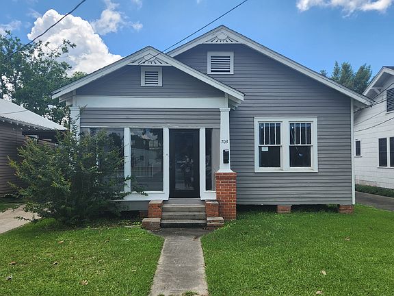 5th image of 703 Julia St
