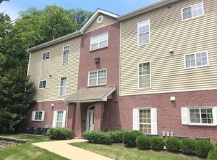 1608 Westport Cove Ln APT H, Saint Louis, MO 63146