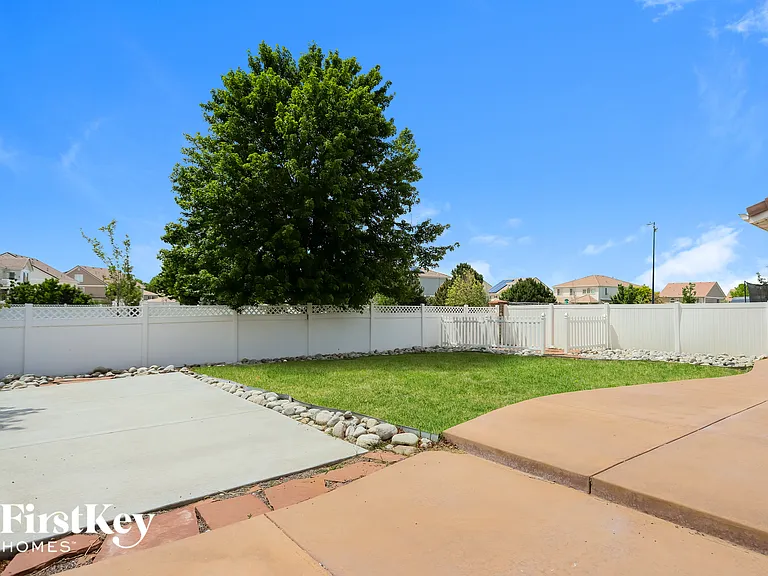 5047 Orleans Ct — Photo 15