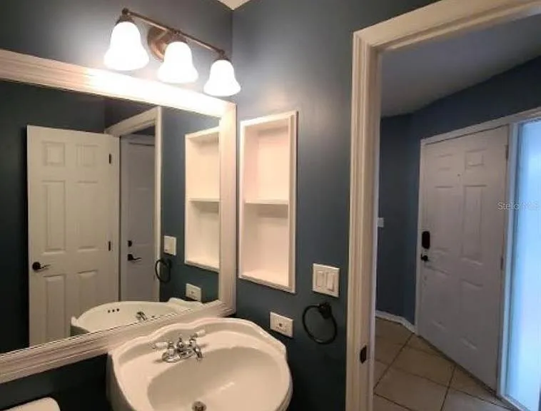 4141 Brentwood Park Cir — Photo 8