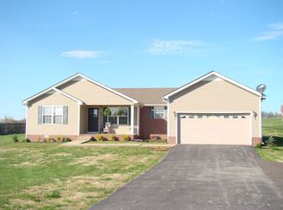 57 Valley View Dr, Scottsville, KY 42164