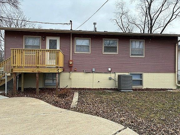 4th image of 1803 Crescent Dr