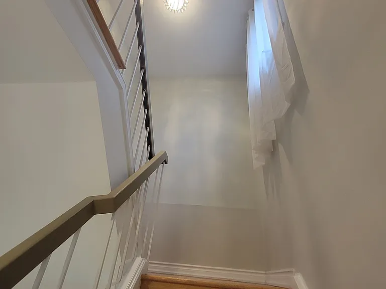 28 Holsworthy Cres — Photo 18