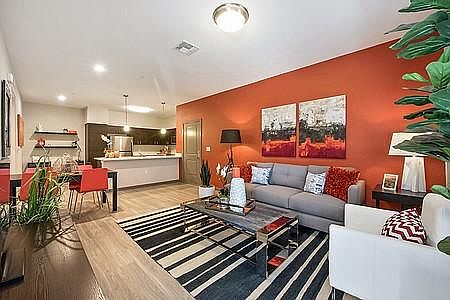 2nd image of 5723 W Las Positas Blvd #2B-2Ba-894Sqft