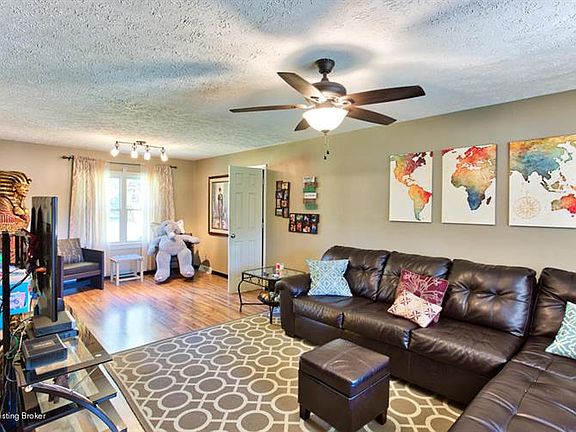 3rd image of 198 Ivy Ln