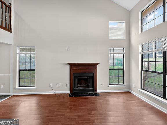 3rd image of 2034 Mallard Way
