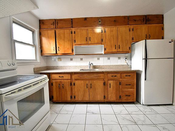 5th image of 104 Colin St