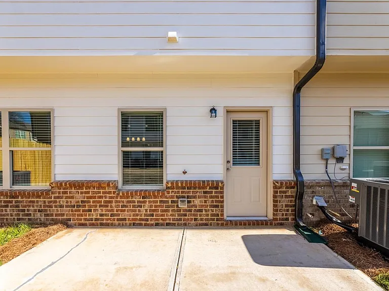 4122 Fulson Dr — Photo 31