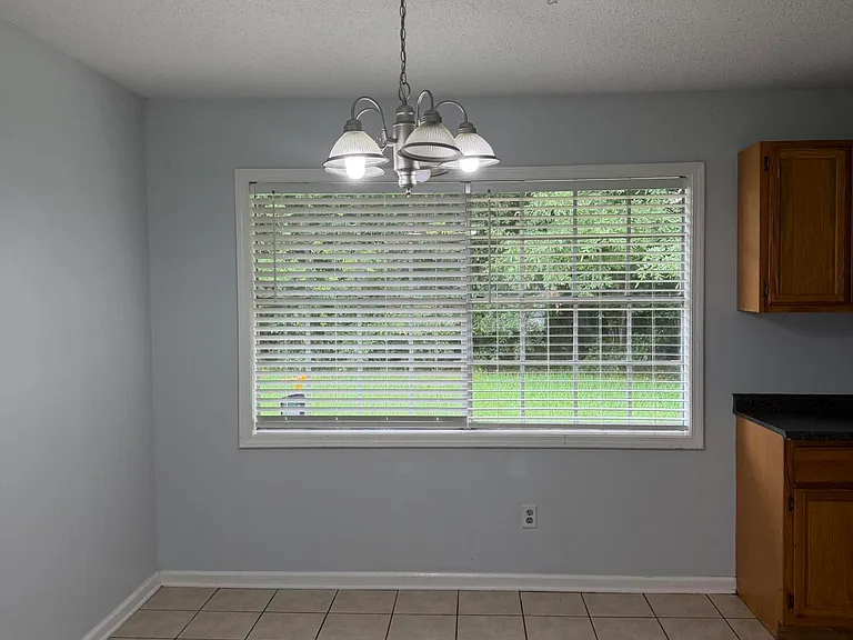 567 Shannon Dr — Photo 12