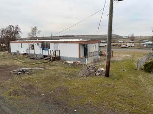 718 W 1st St, Sprague, WA 99032