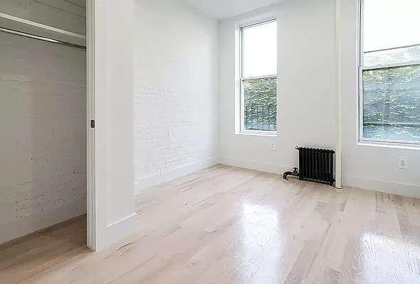 Rented by REAL New York | media 3