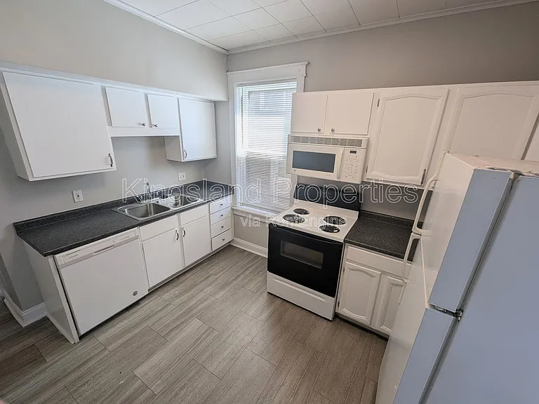 5707 Dewey Ave #1F — Photo 3