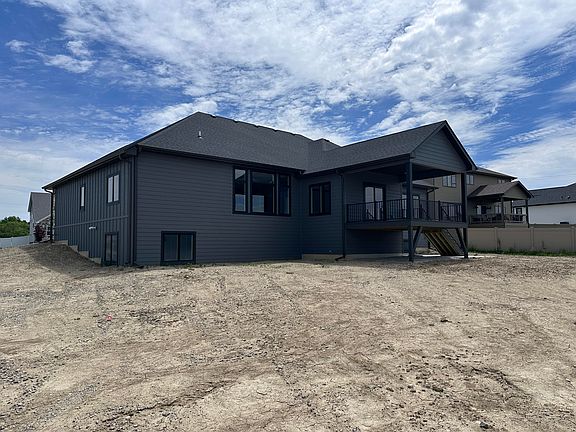 3rd image of 10148 Spring Lake Rd
