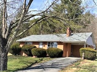 250 Rowan Rd, White Sulphur Springs, WV 24986