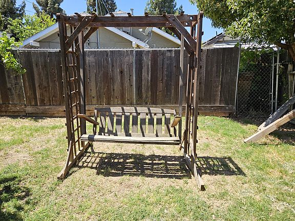 Outdoor swing