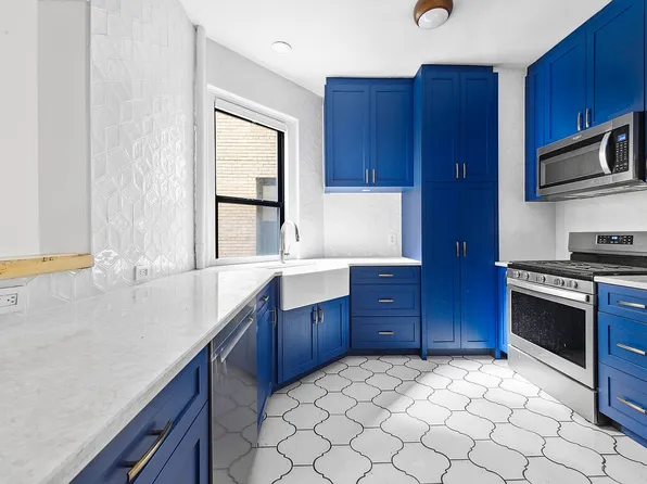 371 Fort Washington Ave APT 2F, New York, NY 10033