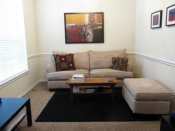 5th image of 2889 Pescara Ct