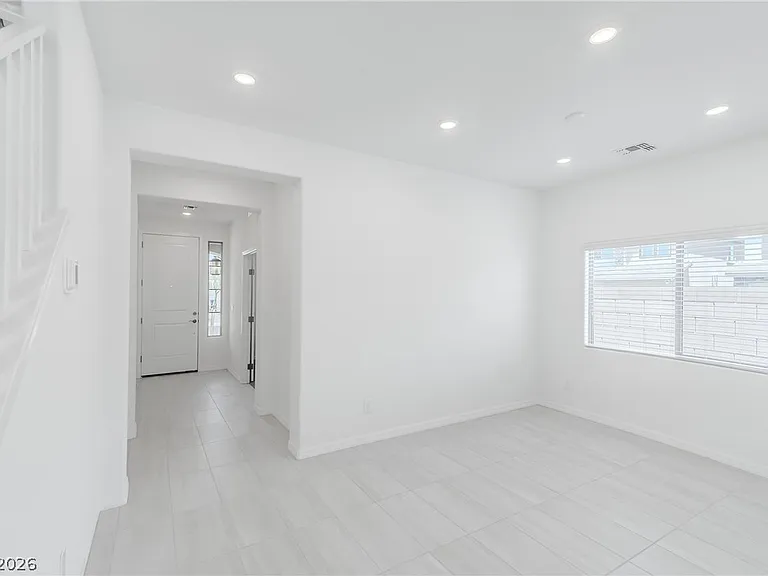 5732 Yellow House St — Photo 3