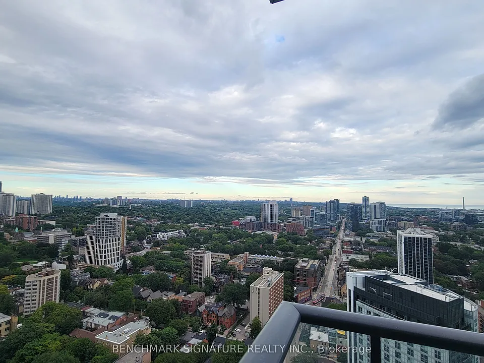 251 Jarvis St #3201