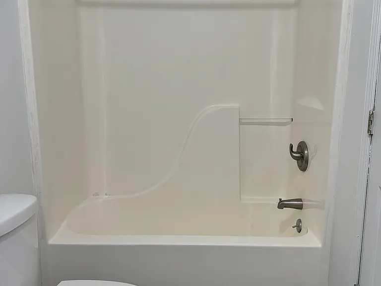 10 Martin Dr — Photo 5